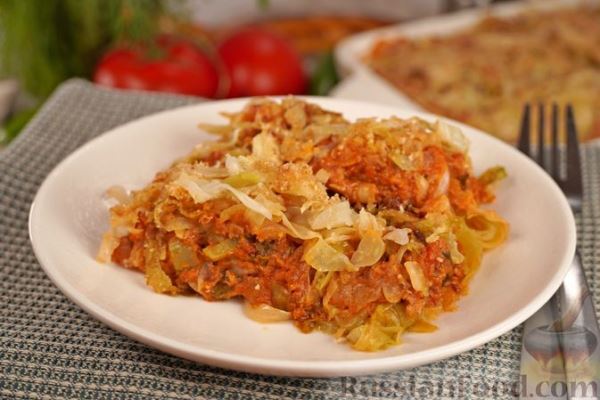 Капустная солянка с рыбными консервами (в духовке)